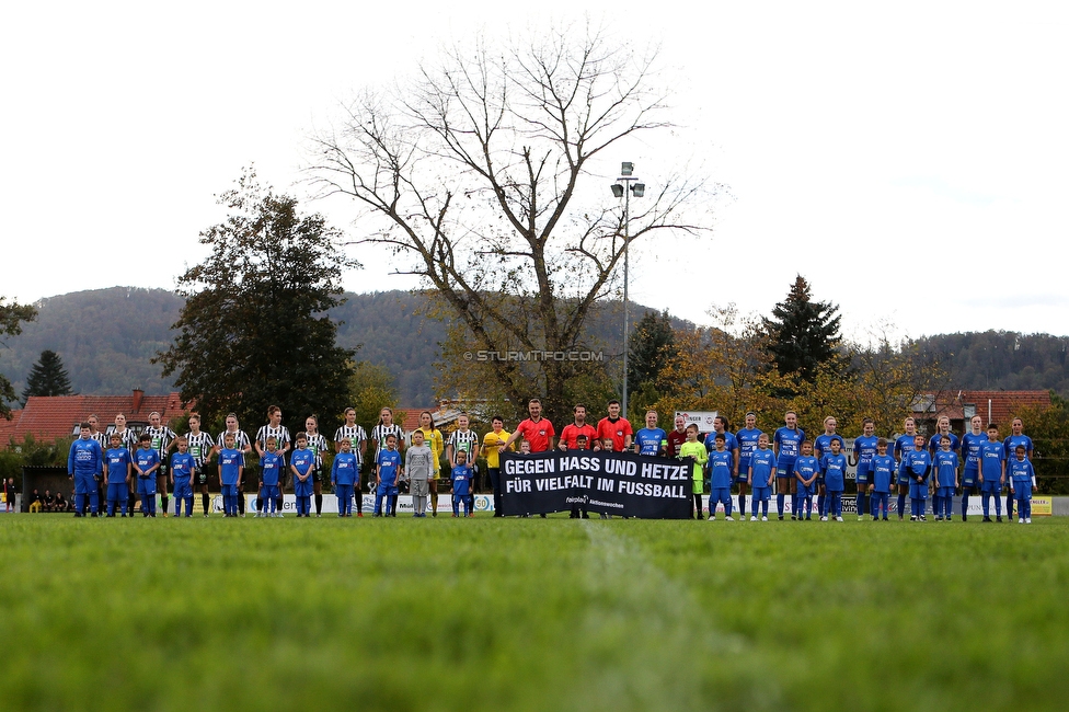 LUV Graz - Sturm Graz
OEFB Frauen Cup, Union LUV Graz - SK Sturm Graz, Sportplatz Union LUV Graz, 26.10.2022. 

Foto zeigt die Mannschaft der Sturm Damen
