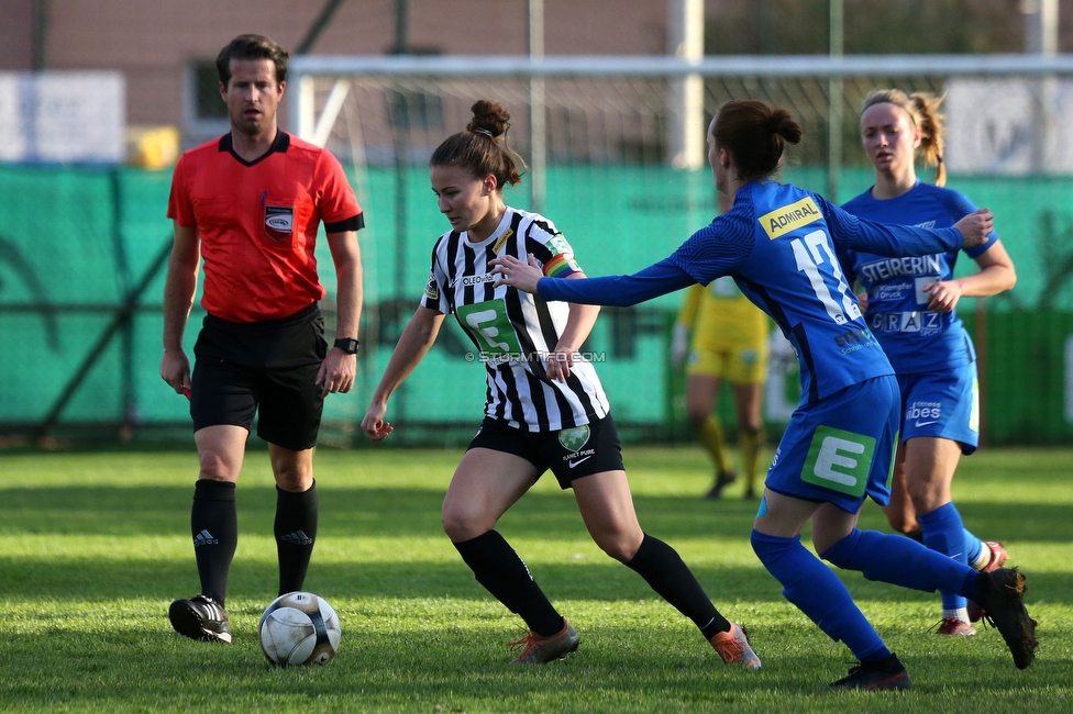 LUV Graz - Sturm Graz
OEFB Frauen Cup, Union LUV Graz - SK Sturm Graz, Sportplatz Union LUV Graz, 26.10.2022. 

Foto zeigt Annabel Schasching (Sturm Damen)
