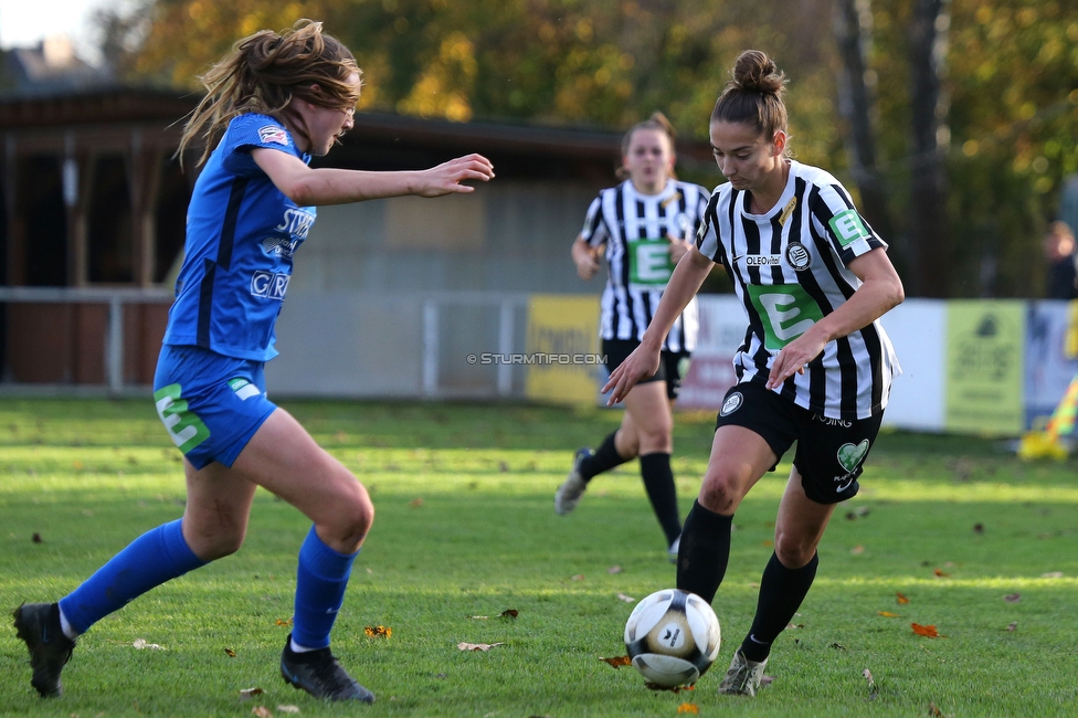 LUV Graz - Sturm Graz
OEFB Frauen Cup, Union LUV Graz - SK Sturm Graz, Sportplatz Union LUV Graz, 26.10.2022. 

Foto zeigt Michela Croatto (Sturm Damen)
