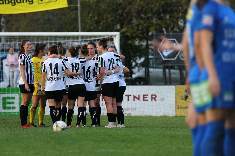 LUV Graz - Sturm Graz
OEFB Frauen Cup, Union LUV Graz - SK Sturm Graz, Sportplatz Union LUV Graz, 26.10.2022. 

Foto zeigt die Mannschaft der Sturm Damen
