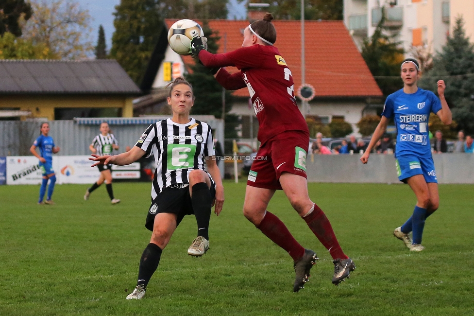 LUV Graz - Sturm Graz
OEFB Frauen Cup, Union LUV Graz - SK Sturm Graz, Sportplatz Union LUV Graz, 26.10.2022. 

Foto zeigt Michela Croatto (Sturm Damen)
