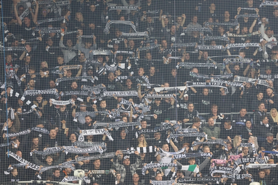 Sturm Graz - Feyenoord
UEFA Europa League Gruppenphase 5. Spieltag, SK Sturm Graz - Feyenoord Rotterdam, Stadion Liebenau Graz, 27.10.2022. 

Foto zeigt Fans von Sturm
Schlüsselwörter: schals