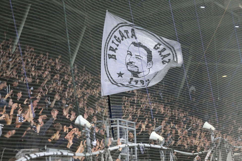 Sturm Graz - Feyenoord
UEFA Europa League Gruppenphase 5. Spieltag, SK Sturm Graz - Feyenoord Rotterdam, Stadion Liebenau Graz, 27.10.2022. 

Foto zeigt Fans von Sturm
Schlüsselwörter: brigata