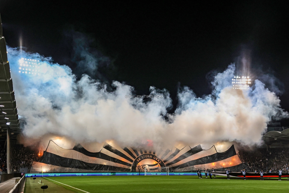 Sturm Graz - Feyenoord
UEFA Europa League Gruppenphase 5. Spieltag, SK Sturm Graz - Feyenoord Rotterdam, Stadion Liebenau Graz, 27.10.2022. 

Foto zeigt Fans von Sturm mit einer Choreografie
Schlüsselwörter: pyrotechnik