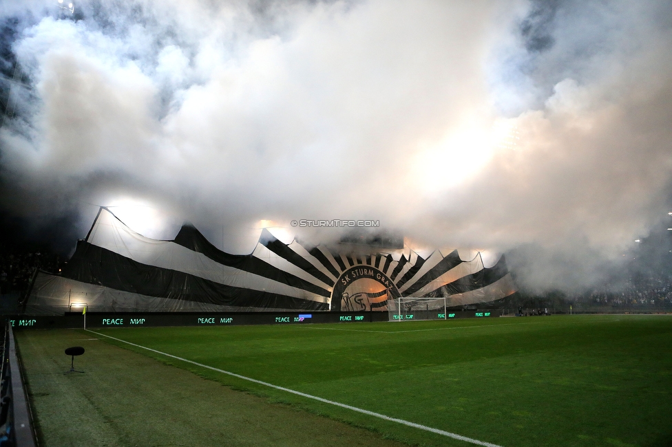 Sturm Graz - Feyenoord
UEFA Europa League Gruppenphase 5. Spieltag, SK Sturm Graz - Feyenoord Rotterdam, Stadion Liebenau Graz, 27.10.2022. 

Foto zeigt Fans von Sturm mit einer Choreografie
