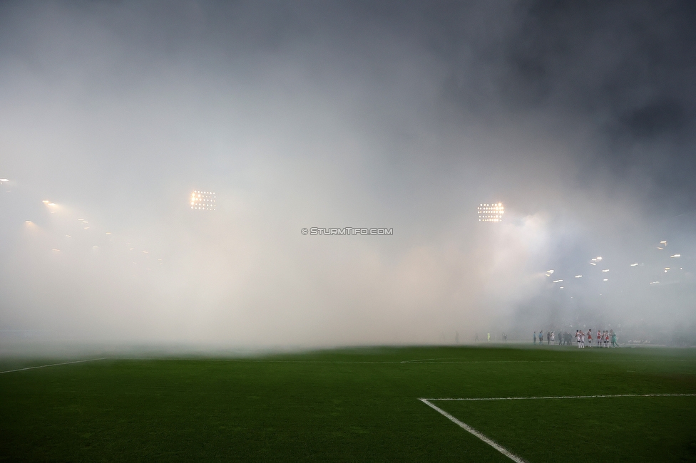 Sturm Graz - Feyenoord
UEFA Europa League Gruppenphase 5. Spieltag, SK Sturm Graz - Feyenoord Rotterdam, Stadion Liebenau Graz, 27.10.2022. 

Foto zeigt Fans von Sturm mit einer Choreografie
Schlüsselwörter: pyrotechnik