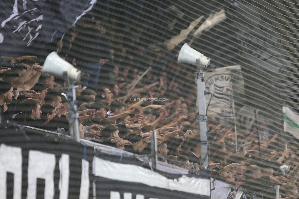 Sturm Graz - Feyenoord
UEFA Europa League Gruppenphase 5. Spieltag, SK Sturm Graz - Feyenoord Rotterdam, Stadion Liebenau Graz, 27.10.2022. 

Foto zeigt Fans von Sturm
