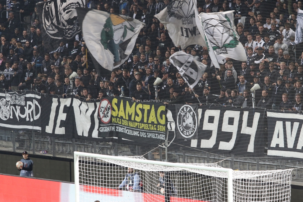 Sturm Graz - Feyenoord
UEFA Europa League Gruppenphase 5. Spieltag, SK Sturm Graz - Feyenoord Rotterdam, Stadion Liebenau Graz, 27.10.2022. 

Foto zeigt Fans von Sturm
Schlüsselwörter: samstag