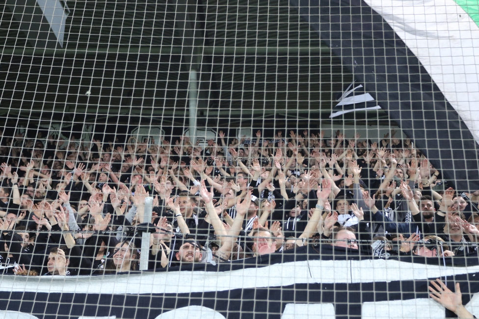 Sturm Graz - Feyenoord
UEFA Europa League Gruppenphase 5. Spieltag, SK Sturm Graz - Feyenoord Rotterdam, Stadion Liebenau Graz, 27.10.2022. 

Foto zeigt Fans von Sturm
