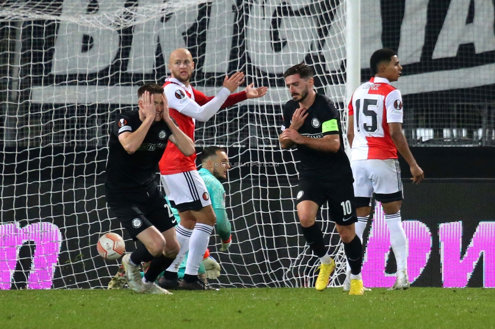 Sturm Graz - Feyenoord
UEFA Europa League Gruppenphase 5. Spieltag, SK Sturm Graz - Feyenoord Rotterdam, Stadion Liebenau Graz, 27.10.2022. 

Foto zeigt David Schnegg (Sturm) und Otar Kiteishvili (Sturm)
