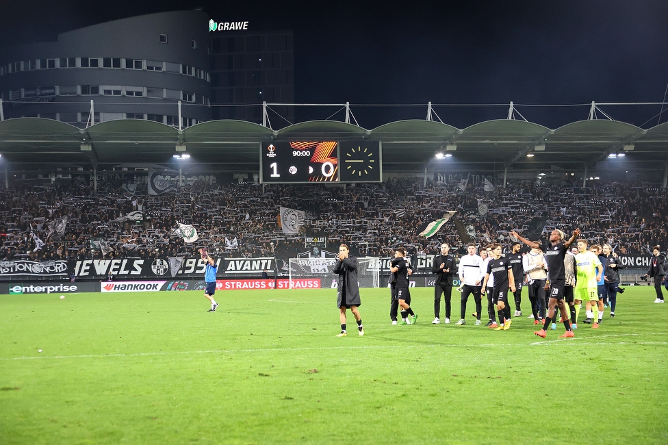 Sturm Graz - Feyenoord
UEFA Europa League Gruppenphase 5. Spieltag, SK Sturm Graz - Feyenoord Rotterdam, Stadion Liebenau Graz, 27.10.2022. 

Foto zeigt die Mannschaft von Sturm und Fans von Sturm
