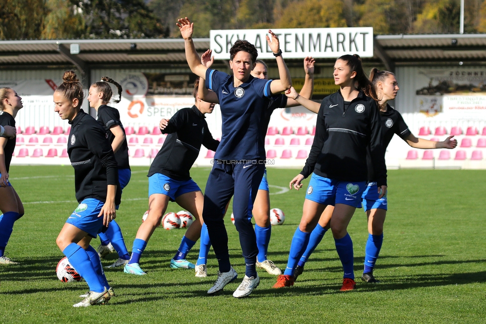 Altenmarkt - Sturm Graz
OEFB Frauen Bundesliga, 8. Runde, SKV Altenmarkt - SK Sturm Graz, Sportplatz Altenmarkt-Tr. SKV, 29.10.2022. 

Foto zeigt die Mannschaft der Sturm Damen
