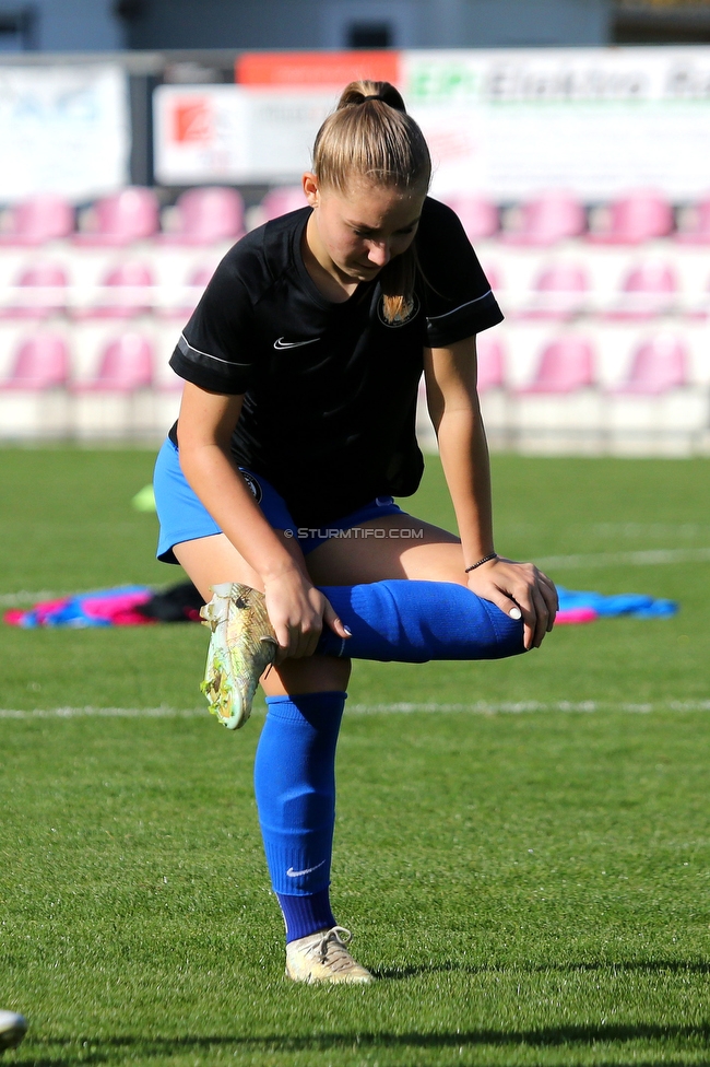 Altenmarkt - Sturm Graz
OEFB Frauen Bundesliga, 8. Runde, SKV Altenmarkt - SK Sturm Graz, Sportplatz Altenmarkt-Tr. SKV, 29.10.2022. 

Foto zeigt Anna Maria Wirnsberger (Sturm Damen)
