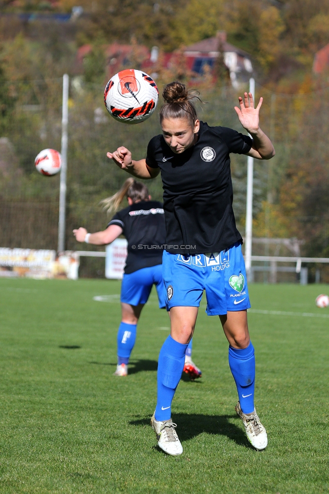 Altenmarkt - Sturm Graz
OEFB Frauen Bundesliga, 8. Runde, SKV Altenmarkt - SK Sturm Graz, Sportplatz Altenmarkt-Tr. SKV, 29.10.2022. 

Foto zeigt Michela Croatto (Sturm Damen)
