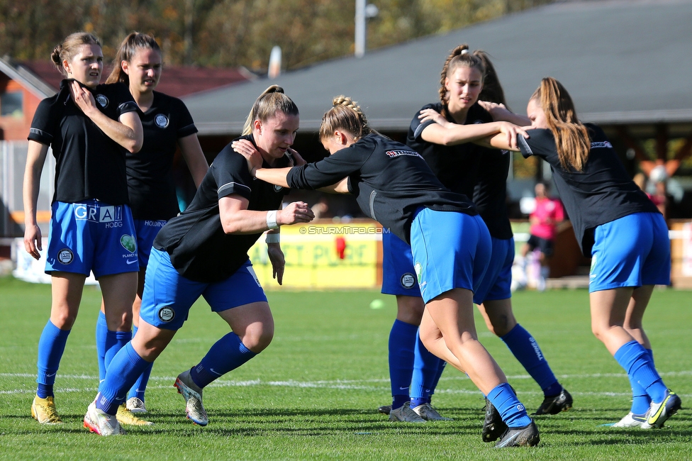 Altenmarkt - Sturm Graz
OEFB Frauen Bundesliga, 8. Runde, SKV Altenmarkt - SK Sturm Graz, Sportplatz Altenmarkt-Tr. SKV, 29.10.2022. 

Foto zeigt die Mannschaft der Sturm Damen
