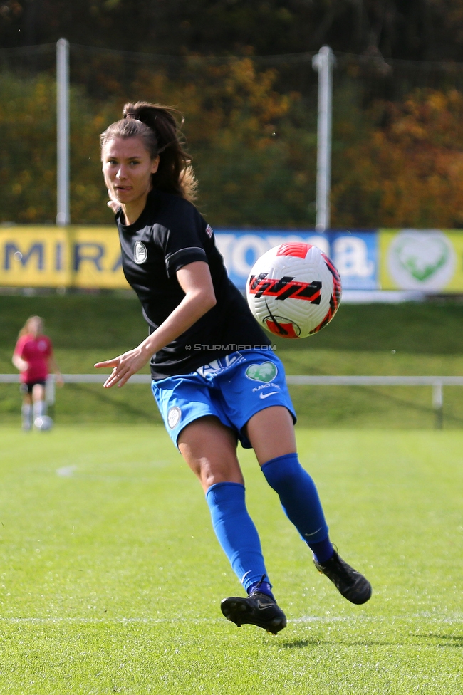 Altenmarkt - Sturm Graz
OEFB Frauen Bundesliga, 8. Runde, SKV Altenmarkt - SK Sturm Graz, Sportplatz Altenmarkt-Tr. SKV, 29.10.2022. 

Foto zeigt Stefanie Grossgasteiger (Sturm Damen)
