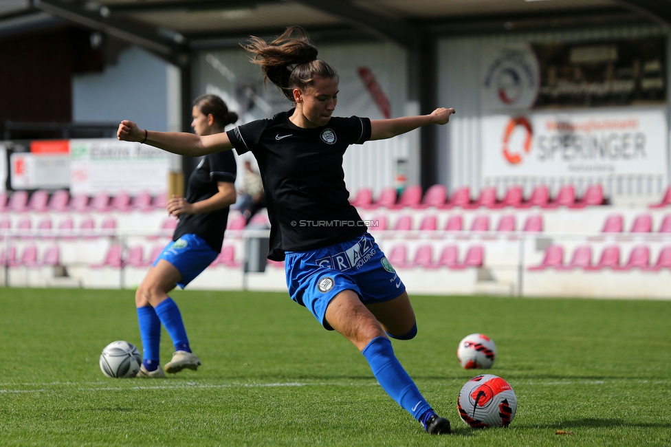 Altenmarkt - Sturm Graz
OEFB Frauen Bundesliga, 8. Runde, SKV Altenmarkt - SK Sturm Graz, Sportplatz Altenmarkt-Tr. SKV, 29.10.2022. 

Foto zeigt Stefanie Grossgasteiger (Sturm Damen)
