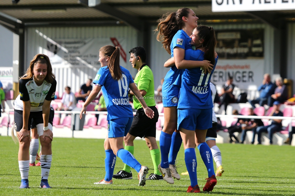 Altenmarkt - Sturm Graz
OEFB Frauen Bundesliga, 8. Runde, SKV Altenmarkt - SK Sturm Graz, Sportplatz Altenmarkt-Tr. SKV, 29.10.2022. 

Foto zeigt Anna Malle (Sturm Damen) und Valentina Kroell (Sturm Damen)
