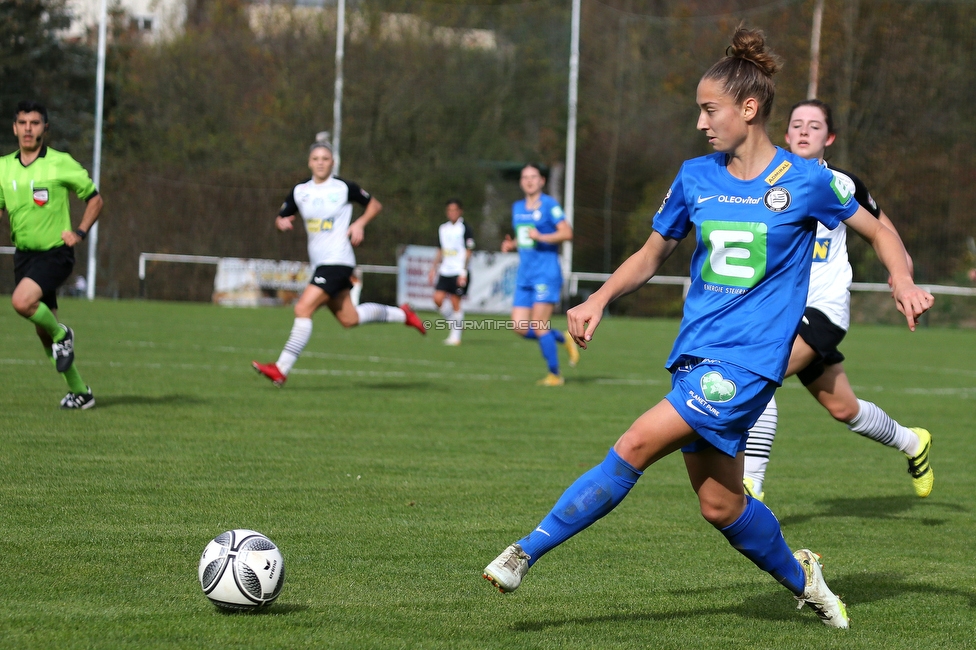 Altenmarkt - Sturm Graz
OEFB Frauen Bundesliga, 8. Runde, SKV Altenmarkt - SK Sturm Graz, Sportplatz Altenmarkt-Tr. SKV, 29.10.2022. 

Foto zeigt Michela Croatto (Sturm Damen)
