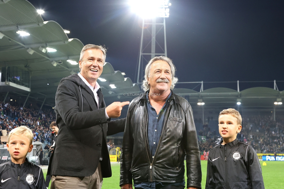 Sturm Graz - Ried
Oesterreichische Fussball Bundesliga, 14. Runde, SK Sturm Graz - SV Ried, Stadion Liebenau Graz, 30.10.2022. 

Foto zeigt Christian Jauk (Praesident Sturm) und Gert Steinbaecker (STS)
