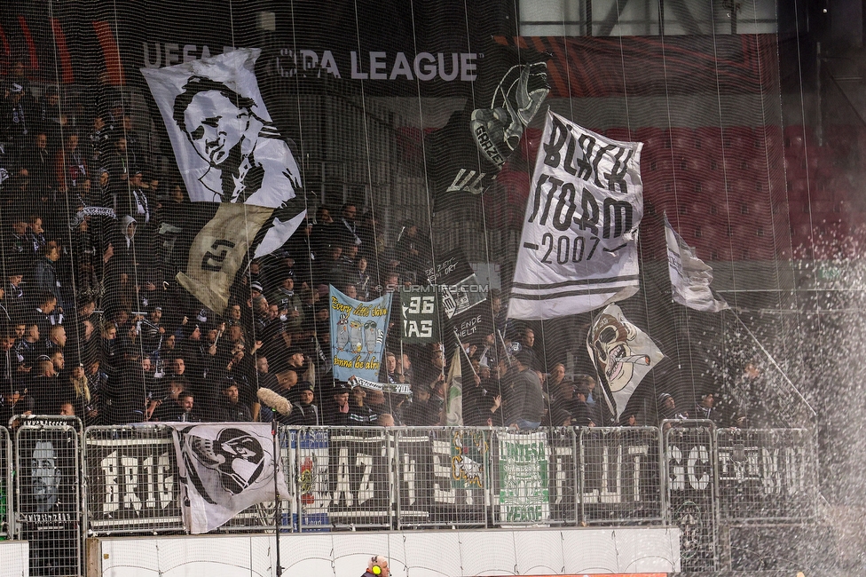 Midtjylland - Sturm Graz
UEFA Europa League Gruppenphase 6. Spieltag, FC Midtjylland - SK Sturm Graz, Arena Herning, 03.11.2022. 

Foto zeigt Fans von Sturm
