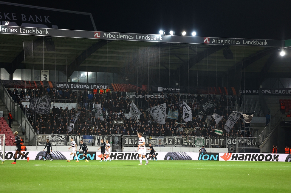 Midtjylland - Sturm Graz
UEFA Europa League Gruppenphase 6. Spieltag, FC Midtjylland - SK Sturm Graz, Arena Herning, 03.11.2022. 

Foto zeigt Fans von Sturm
