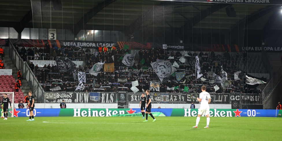 Midtjylland - Sturm Graz
UEFA Europa League Gruppenphase 6. Spieltag, FC Midtjylland - SK Sturm Graz, Arena Herning, 03.11.2022. 

Foto zeigt Fans von Sturm
