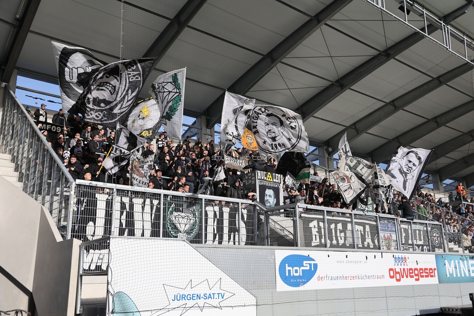 Altach - Sturm Graz
Oesterreichische Fussball Bundesliga, 15. Runde, SCR Altach - SK Sturm Graz, Stadion Schnabelholz Altach, 06.11.2022. 

Foto zeigt Fans von Sturm
