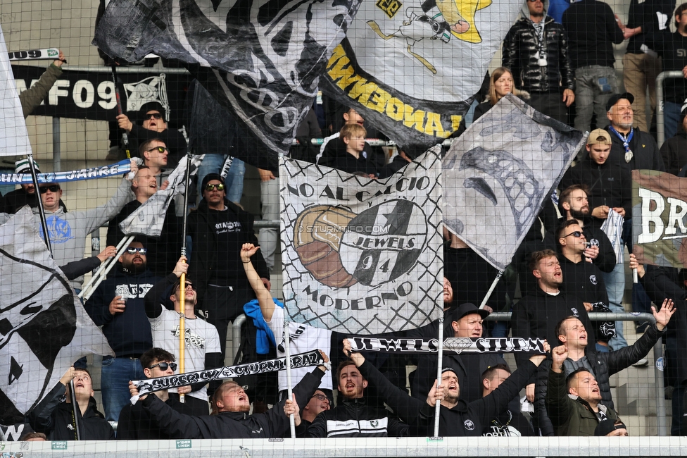 Altach - Sturm Graz
Oesterreichische Fussball Bundesliga, 15. Runde, SCR Altach - SK Sturm Graz, Stadion Schnabelholz Altach, 06.11.2022. 

Foto zeigt Fans von Sturm
Schlüsselwörter: schals jewels