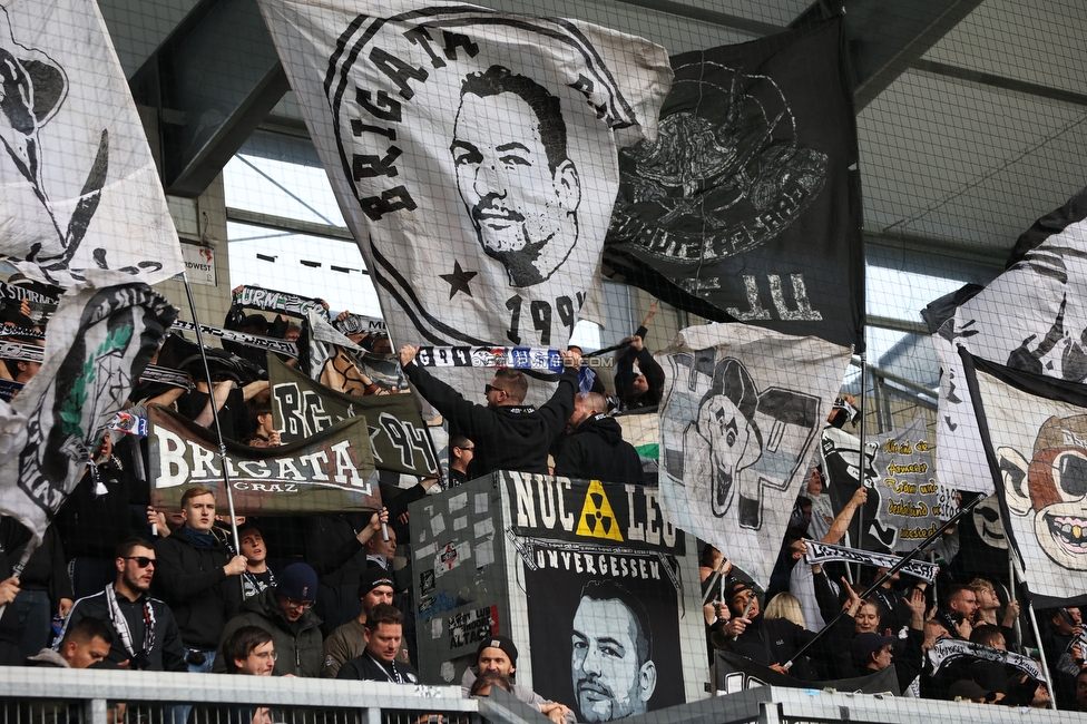 Altach - Sturm Graz
Oesterreichische Fussball Bundesliga, 15. Runde, SCR Altach - SK Sturm Graz, Stadion Schnabelholz Altach, 06.11.2022. 

Foto zeigt Fans von Sturm
Schlüsselwörter: schals brigata