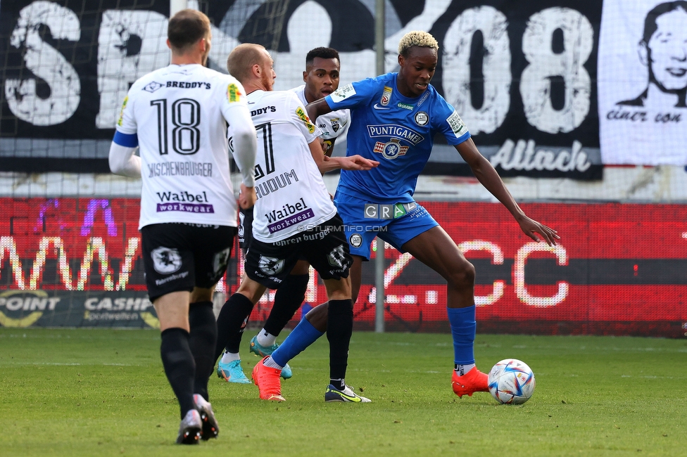 Altach - Sturm Graz
Oesterreichische Fussball Bundesliga, 15. Runde, SCR Altach - SK Sturm Graz, Stadion Schnabelholz Altach, 06.11.2022. 

Foto zeigt Emanuel Emegha (Sturm)
