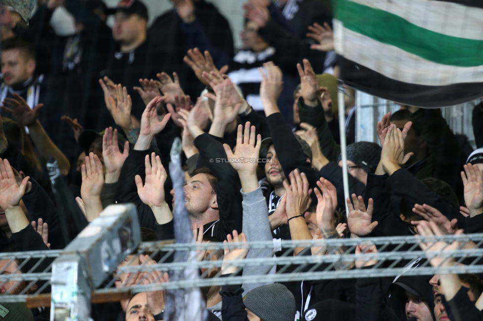 LASK - Sturm Graz
Oesterreichische Fussball Bundesliga, 16. Runde,  LASK - SK Sturm Graz, Raiffeisen Arena Pasching, 13.11.2022. 

Foto zeigt Fans von Sturm
