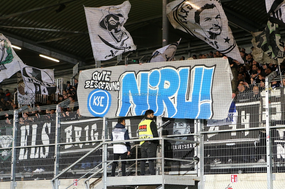 LASK - Sturm Graz
Oesterreichische Fussball Bundesliga, 16. Runde,  LASK - SK Sturm Graz, Raiffeisen Arena Pasching, 13.11.2022. 

Foto zeigt Fans von Sturm mit einem Spruchband
Schlüsselwörter: brigata karlsruhe