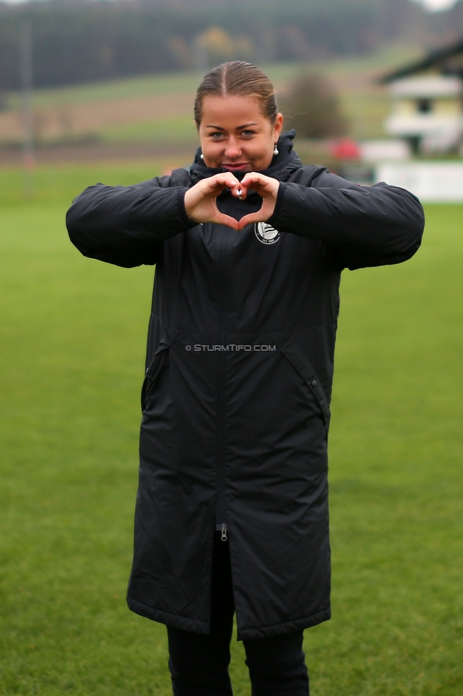 Suedburgenland - Sturm Damen
OEFB Frauen Cup, FC Suedburgenland  - SK Sturm Graz Damen, FussballArena Mischendorf, 19.11.2022. 

Foto zeigt Mariella El Sherif (Sturm Damen)
