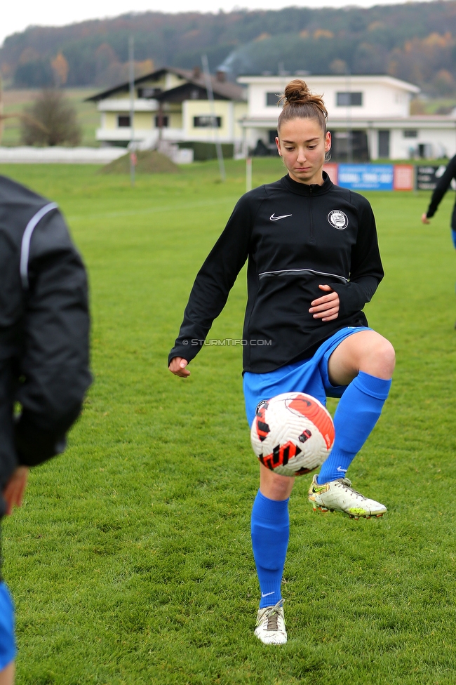 Suedburgenland - Sturm Damen
OEFB Frauen Cup, FC Suedburgenland  - SK Sturm Graz Damen, FussballArena Mischendorf, 19.11.2022.  

Foto zeigt Michela Croatto (Sturm Damen)
