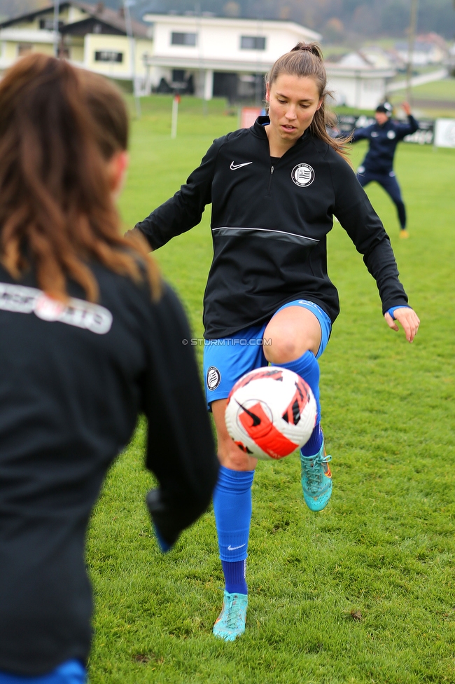 Suedburgenland - Sturm Damen
OEFB Frauen Cup, FC Suedburgenland  - SK Sturm Graz Damen, FussballArena Mischendorf, 19.11.2022.  

Foto zeigt Stefanie Grossgasteiger (Sturm Damen)
