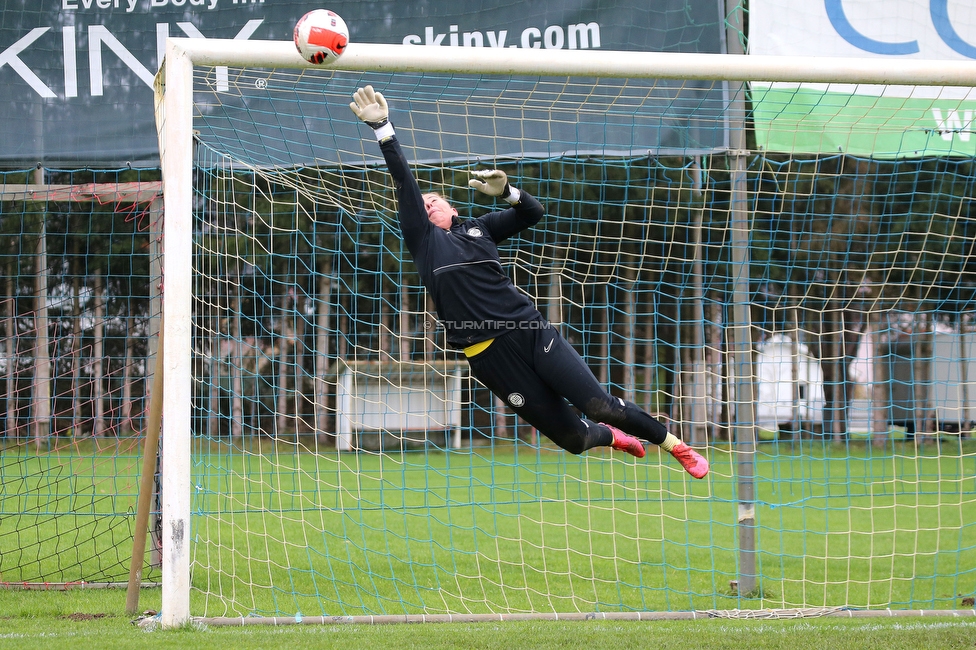 Suedburgenland - Sturm Damen
OEFB Frauen Cup, FC Suedburgenland  - SK Sturm Graz Damen, FussballArena Mischendorf, 19.11.2022. 

Foto zeigt Mariella El Sherif (Sturm Damen)
