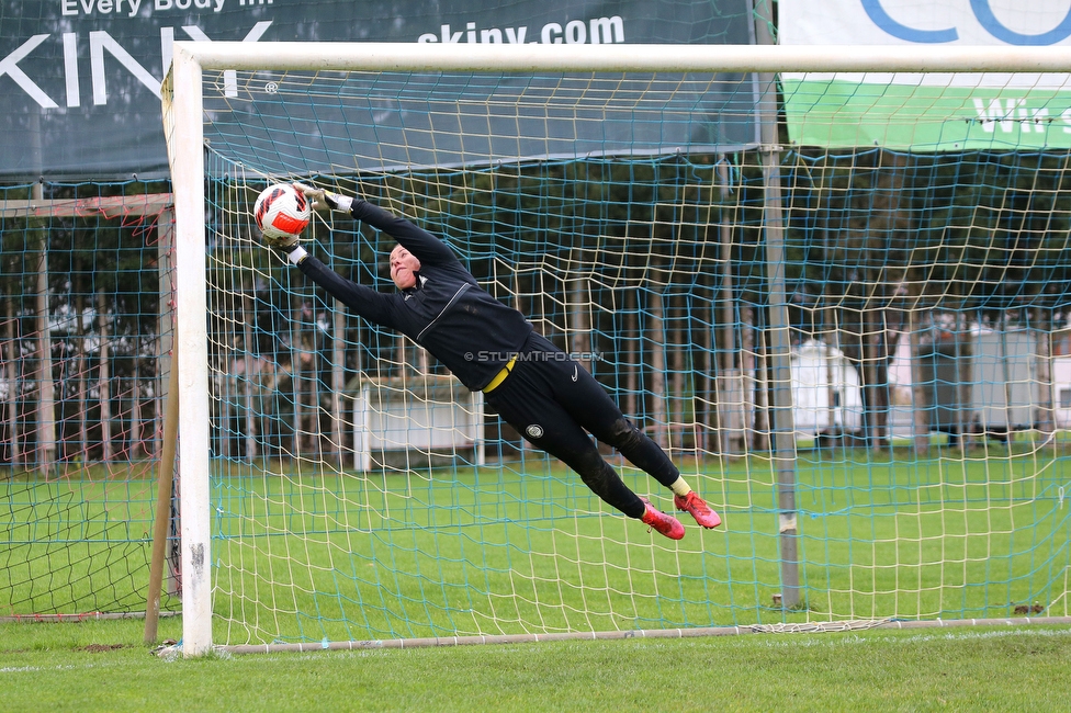 Suedburgenland - Sturm Damen
OEFB Frauen Cup, FC Suedburgenland  - SK Sturm Graz Damen, FussballArena Mischendorf, 19.11.2022. 

Foto zeigt Mariella El Sherif (Sturm Damen)
