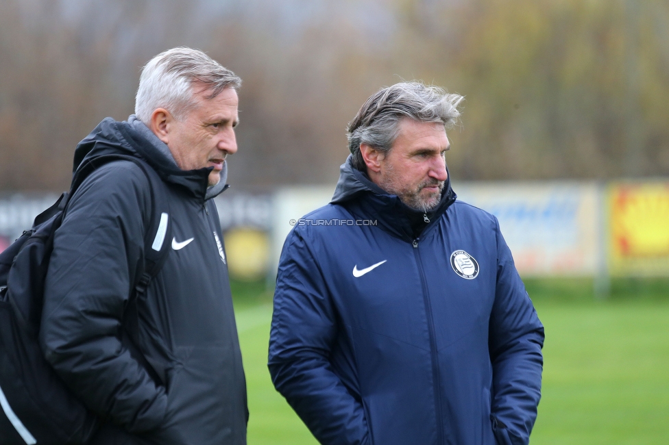 Suedburgenland - Sturm Damen
OEFB Frauen Cup, FC Suedburgenland  - SK Sturm Graz Damen, FussballArena Mischendorf, 19.11.2022. 

Foto zeigt Helmut Degen (Assistenz Trainer Sturm Damen) und Christian Lang (Cheftrainer Sturm Damen)
