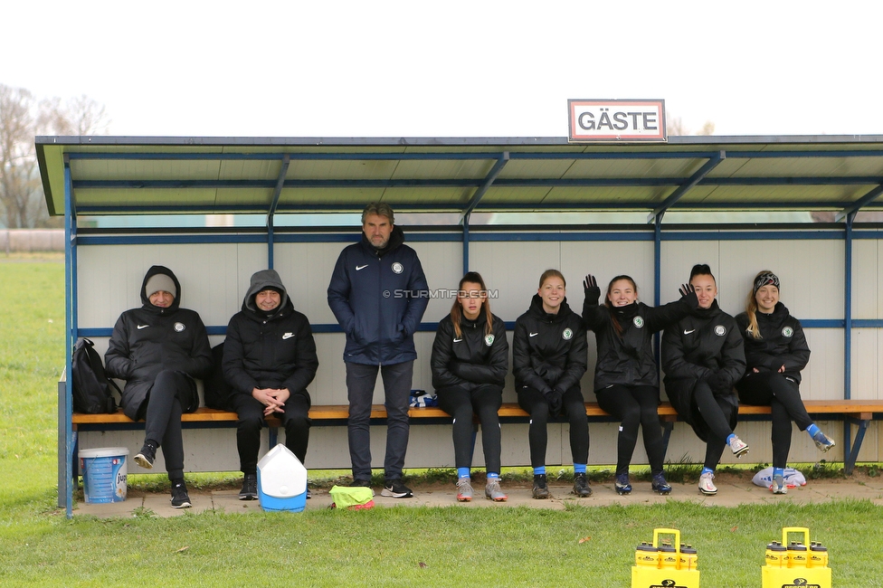 Suedburgenland - Sturm Damen
OEFB Frauen Cup, FC Suedburgenland  - SK Sturm Graz Damen, FussballArena Mischendorf, 19.11.2022. 

Foto zeigt Christian Lang (Cheftrainer Sturm Damen)
