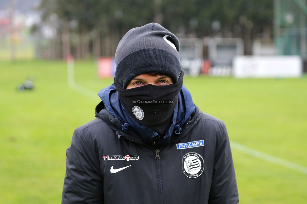 Suedburgenland - Sturm Damen
OEFB Frauen Cup, FC Suedburgenland  - SK Sturm Graz Damen, FussballArena Mischendorf, 19.11.2022. 

Foto zeigt Emily Cancienne (Assistenz Trainer Sturm Damen)
