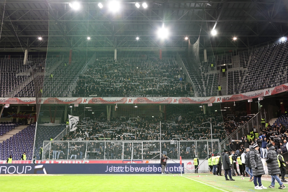 Salzburg - Sturm Graz
OEFB Cup, Viertelfinale, FC RB Salzburg - SK Sturm Graz, Stadion Wals Siezenheim, 03.02.2023. 

Foto zeigt Fans von Sturm
Schlüsselwörter: schals