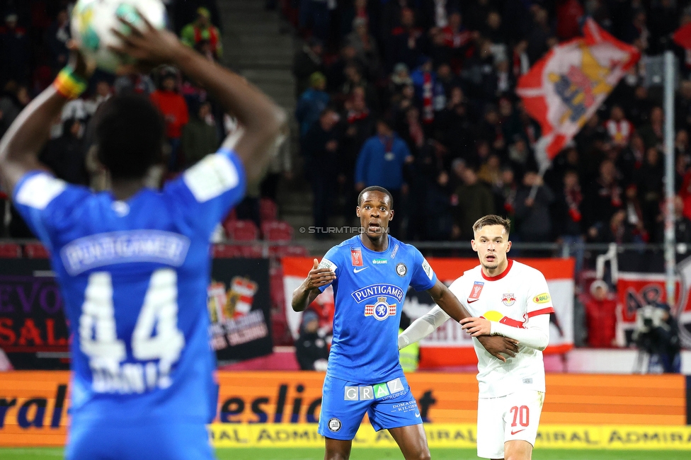 Salzburg - Sturm Graz
OEFB Cup, Viertelfinale, FC RB Salzburg - SK Sturm Graz, Stadion Wals Siezenheim, 03.02.2023. 

Foto zeigt Amadou Dante (Sturm) und Emanuel Emegha (Sturm)
