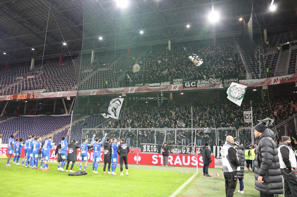 Salzburg - Sturm Graz
OEFB Cup, Viertelfinale, FC RB Salzburg - SK Sturm Graz, Stadion Wals Siezenheim, 03.02.2023. 

Foto zeigt die Mannschaft von Sturm und Fans von Sturm
