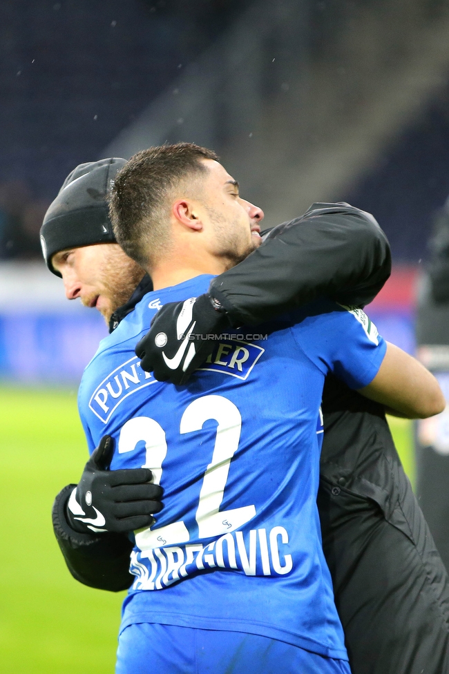 Salzburg - Sturm Graz
OEFB Cup, Viertelfinale, FC RB Salzburg - SK Sturm Graz, Stadion Wals Siezenheim, 03.02.2023. 

Foto zeigt Marco Angeler (Konditionstrainer Sturm) und Jusuf Gazibegovic (Sturm)
