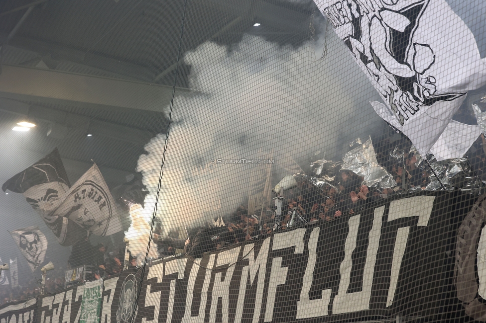 Sturm Graz - Rapid Wien
Oesterreichische Fussball Bundesliga, 17. Runde, SK Sturm Graz - SK Rapid Wien, Stadion Liebenau Graz, 10.02.2023. 

Foto zeigt Fans von Sturm mit einer Choreografie
Schlüsselwörter: pyrotechnik sturmflut