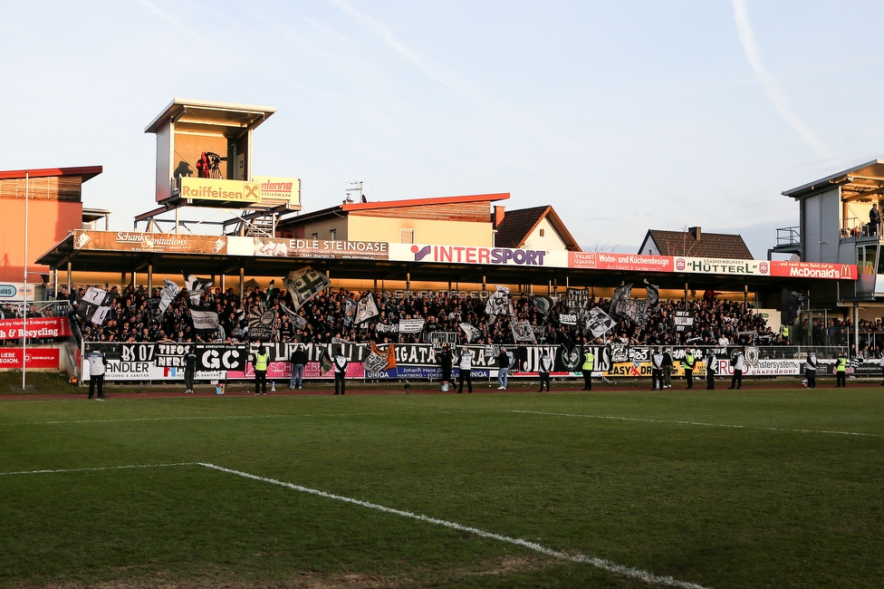 Hartberg - Sturm Graz
Oesterreichische Fussball Bundesliga, 18. Runde, TSV Hartberg - SK Sturm Graz, TSV Stadion Hartberg , 18.02.2023. 

Foto zeigt Fans von Sturm
