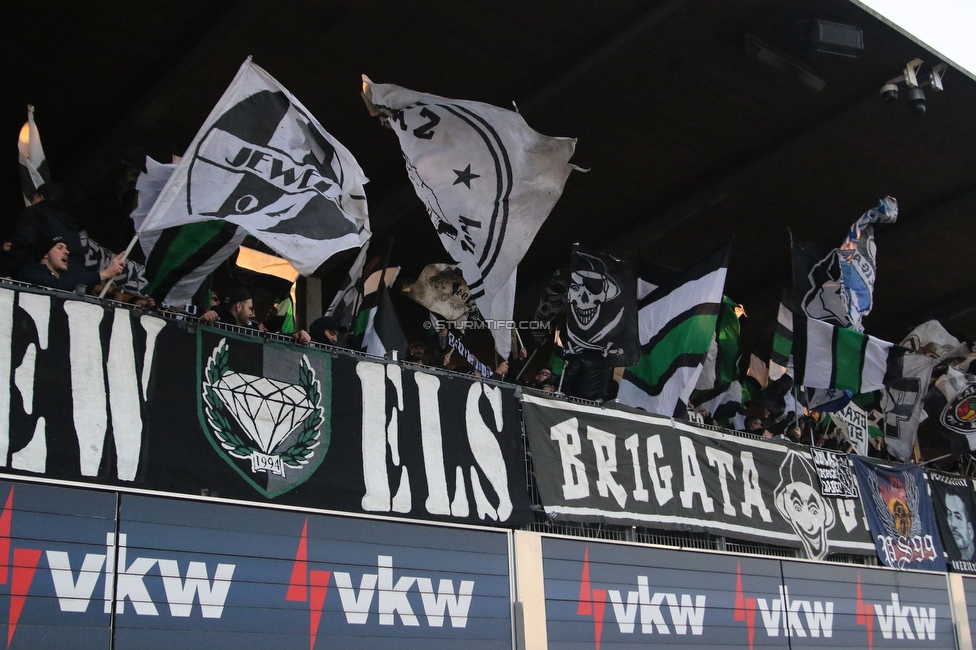 Lustenau - Sturm Graz
Oesterreichische Fussball Bundesliga, 20. Runde, SC Austria Lustenau - SK Sturm Graz, Reichshofstadion Lustenau, 04.03.2023. 

Foto zeigt Fans von Sturm
