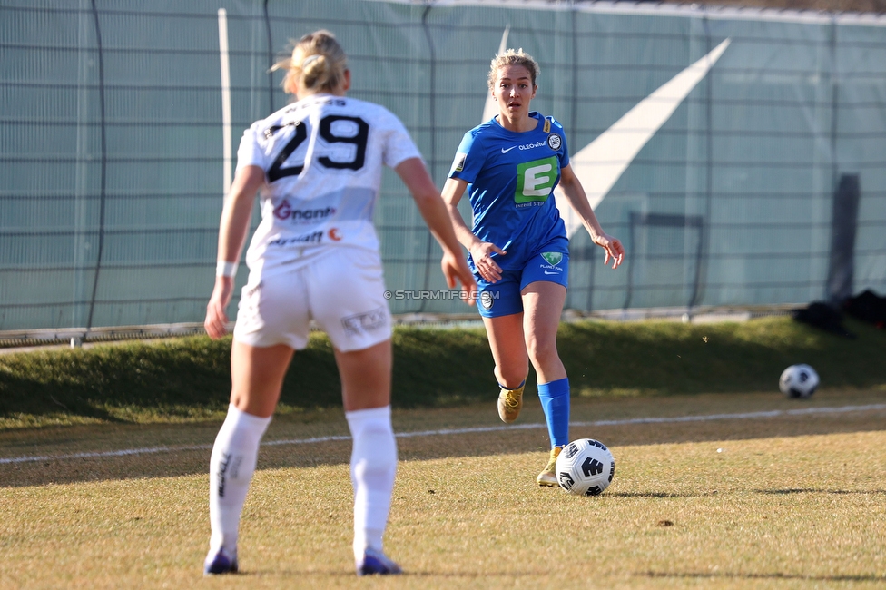 Sturm Graz - Neulengbach
OEFB Frauen Cup, SK Sturm Graz - USV Neulengbach, Trainingszentrum Messendorf Graz, 12.03.2023. 

Foto zeigt Modesta Uka (Sturm Damen)
