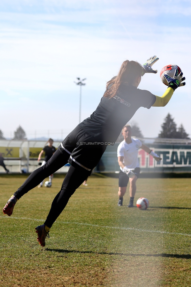 Sturm Damen - Kleinmuenchen BW Linz
OEFB Frauen Bundesliga, 10. Runde, SK Sturm Graz Damen - SPG UNION Kleinmuenchen Blau-Weiss Linz, Trainingszentrum Messendorf, 18.03.2023. 

Foto zeigt Vanessa Gritzner (Sturm Damen)
